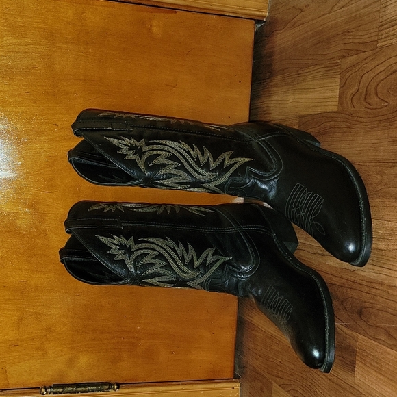 Other - 🎉HP🎉 Men's Western Boots. Sz 10D